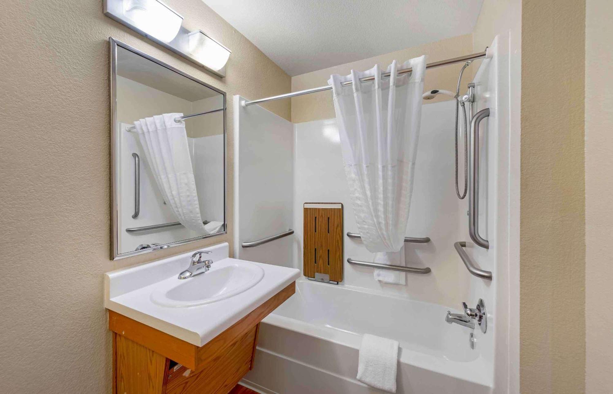 Extended Stay America Select Suites - Wichita - Airport المظهر الخارجي الصورة